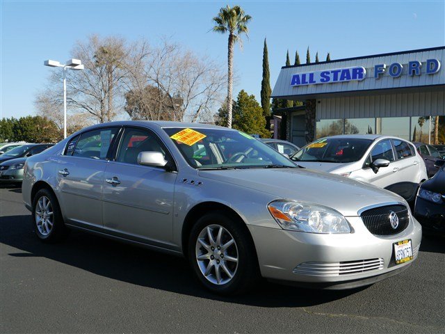 2008 Buick Lucerne All The Whistlesbells