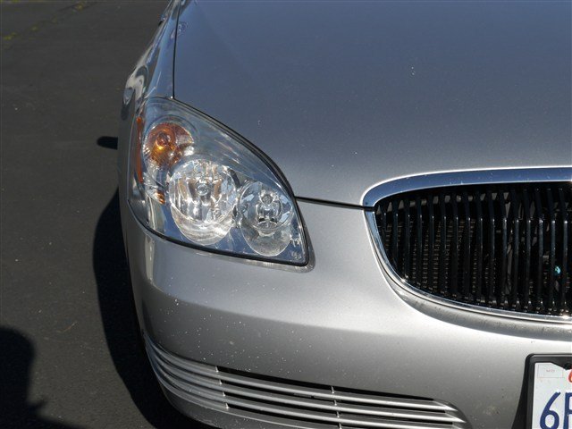 2008 Buick Lucerne All The Whistlesbells