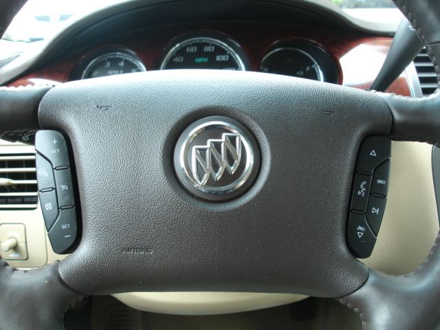 2009 Buick Lucerne 5dr CVT EX Hatchback