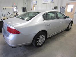 2010 Buick Lucerne 4dr Sdn Touring Signature RWD