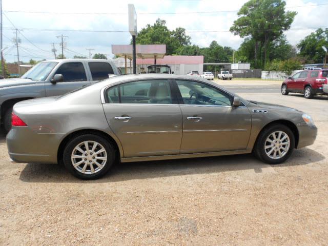 2011 Buick Lucerne GS 460 Sedan 4D