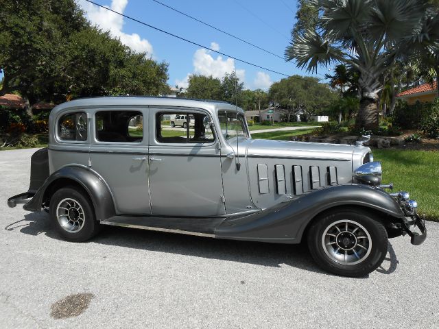 1933 Buick Model 57 EXT CAB 4WD 144.2w