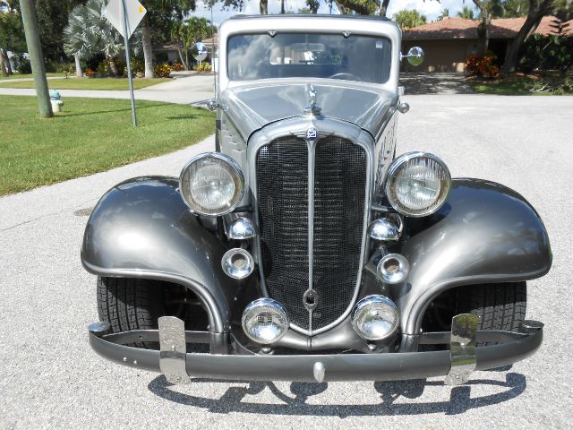 1933 Buick Model 57 EXT CAB 4WD 144.2w