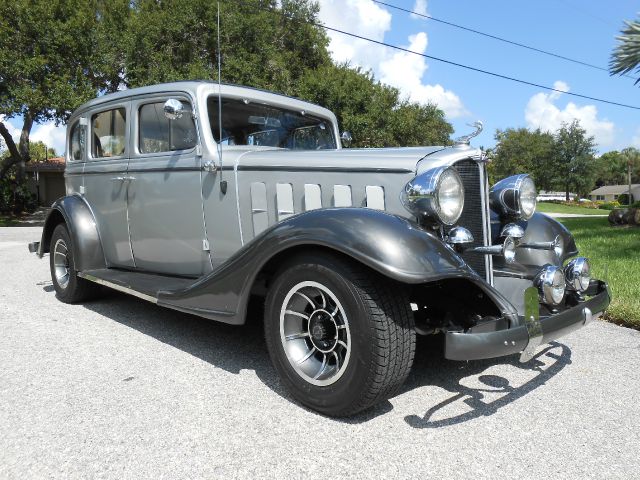 1933 Buick Model 57 EXT CAB 4WD 144.2w