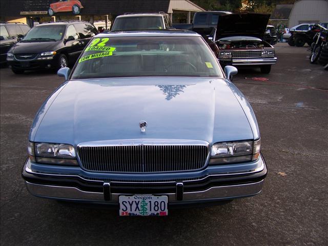 1992 Buick Park Avenue Unknown