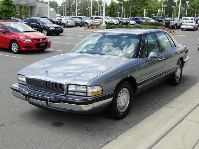 1992 Buick Park Avenue Base