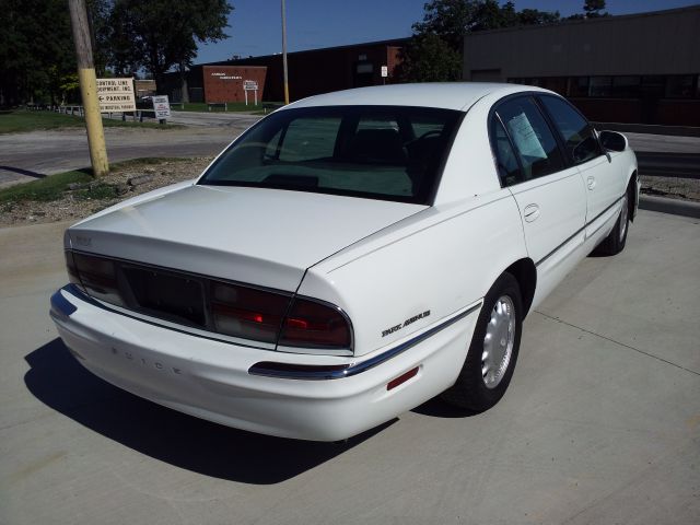 1999 Buick Park Avenue Base