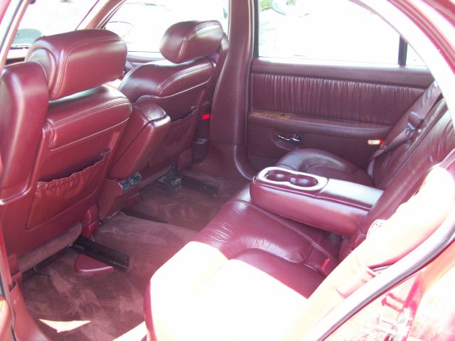 1999 Buick Park Avenue Base