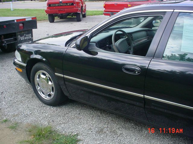 1999 Buick Park Avenue Base