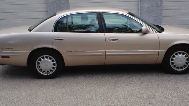 1999 Buick Park Avenue Base