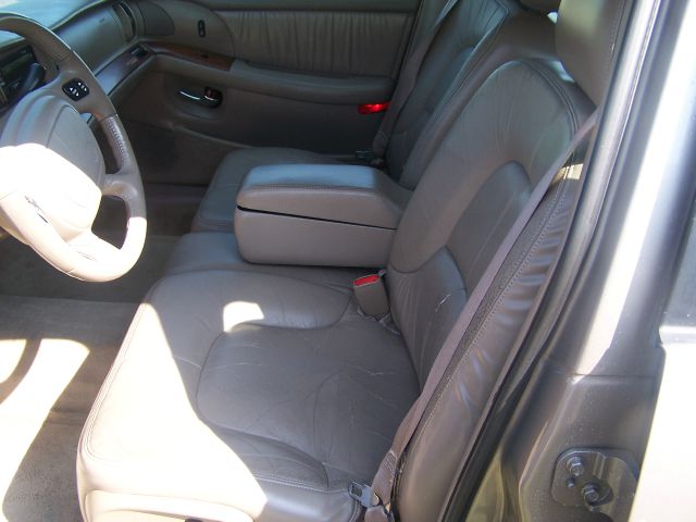 2000 Buick Park Avenue Base