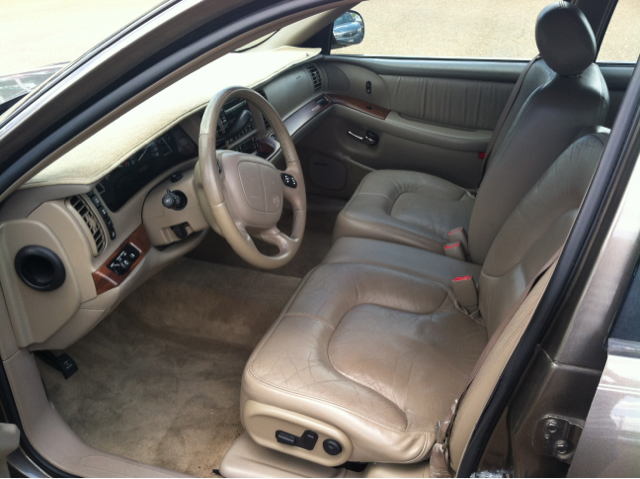 2000 Buick Park Avenue Base