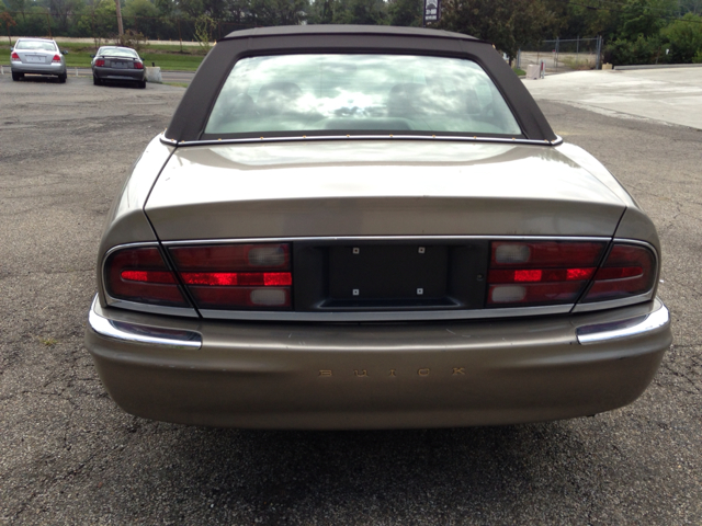 2001 Buick Park Avenue Base