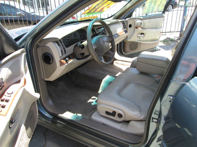 2001 Buick Park Avenue Base