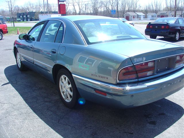 2001 Buick Park Avenue Base