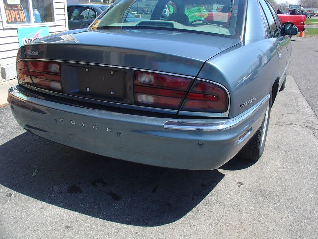 2001 Buick Park Avenue Base