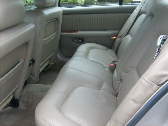 2001 Buick Park Avenue Base