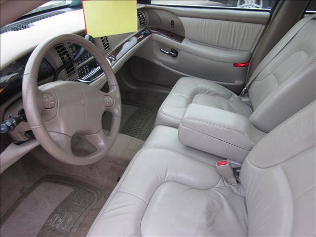 2004 Buick Park Avenue Base