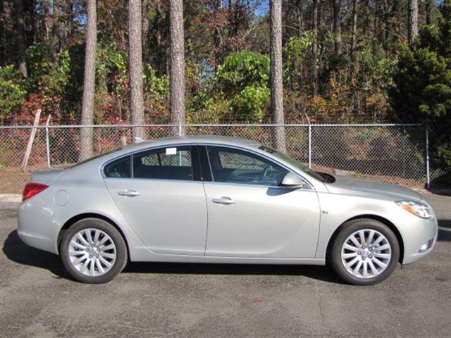 2011 Buick REGAL EX 4D Hardtop