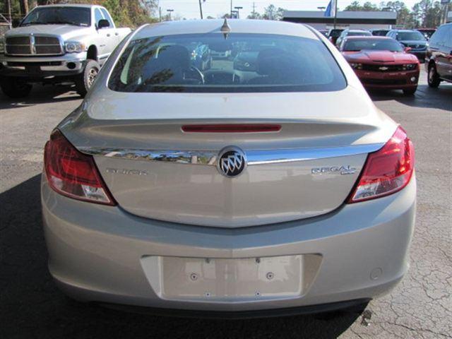 2011 Buick REGAL EX 4D Hardtop