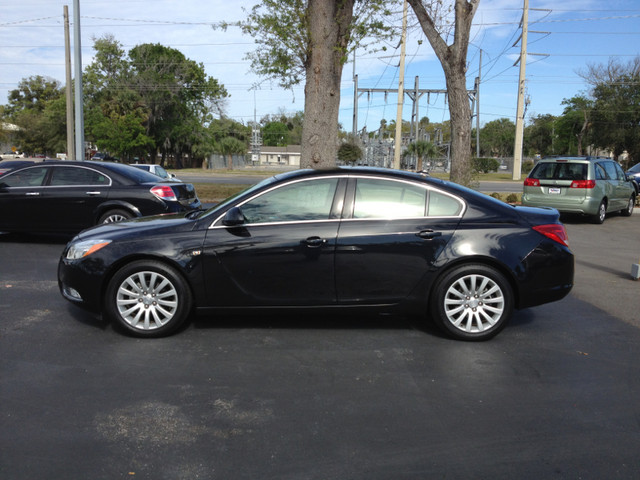 2011 Buick REGAL ZR5