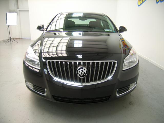 2012 Buick REGAL R-awd-leather-loaded