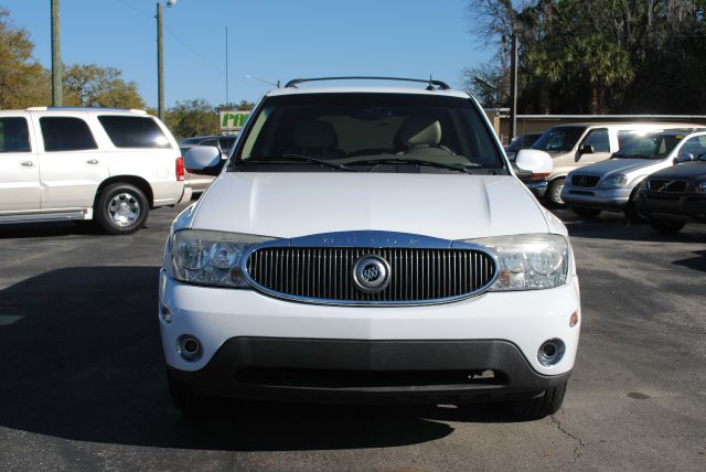 2004 Buick Rainier Limited-sunroof-4wd-2nd Bench-leather-cd/tape