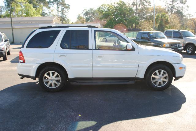 2004 Buick Rainier Limited-sunroof-4wd-2nd Bench-leather-cd/tape