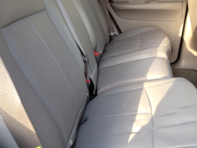 2004 Buick Rainier EX - DUAL Power Doors