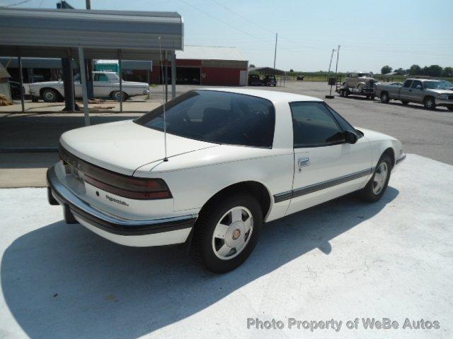 1999 Buick Reatta Reg Cab 133 WB 2WD