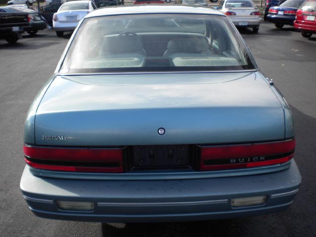 1994 Buick REGAL SLE 2WD Coupe