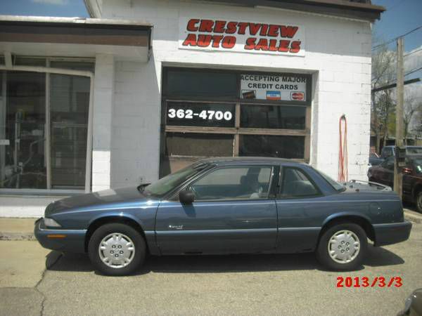 1996 Buick REGAL Base Sedan