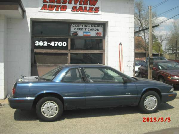 1996 Buick REGAL Base Sedan