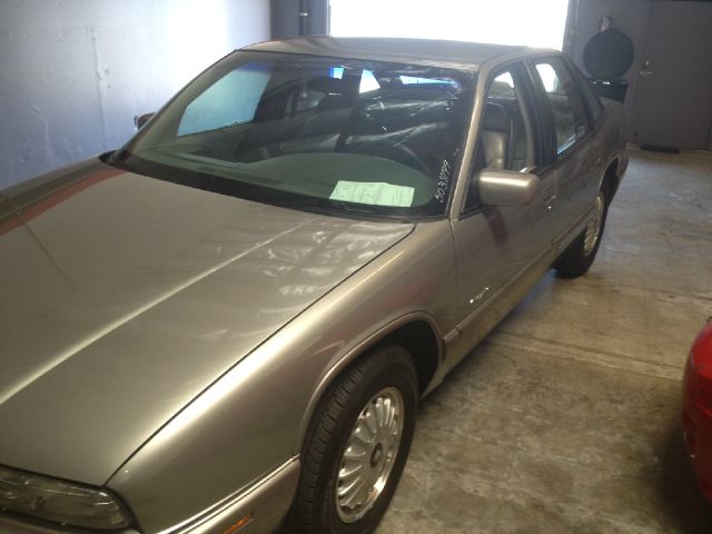 1996 Buick REGAL SLE 2WD Coupe