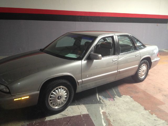 1996 Buick REGAL SLE 2WD Coupe