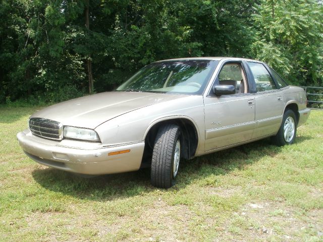 1996 Buick REGAL SLE 2WD Coupe