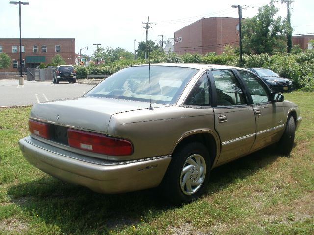 1996 Buick REGAL SLE 2WD Coupe