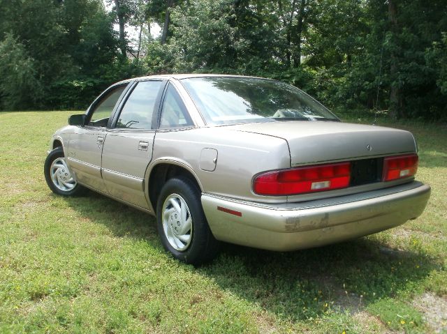 1996 Buick REGAL SLE 2WD Coupe