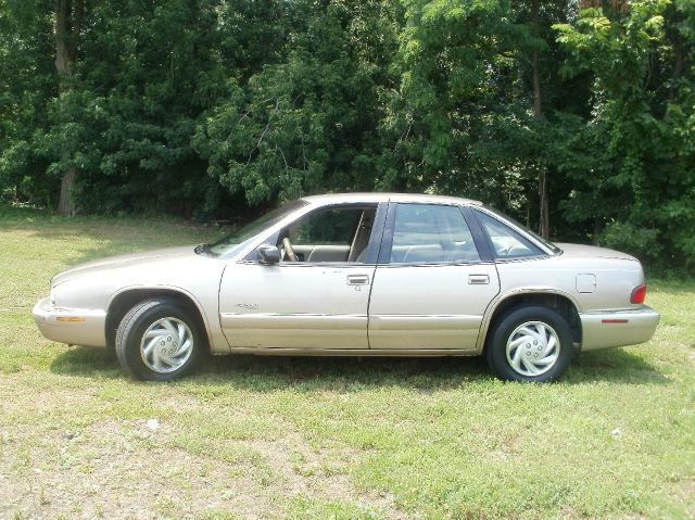 1996 Buick REGAL SLE 2WD Coupe