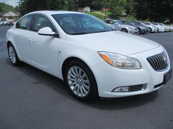 2011 Buick REGAL Diesel 2WD Eddie Bauer