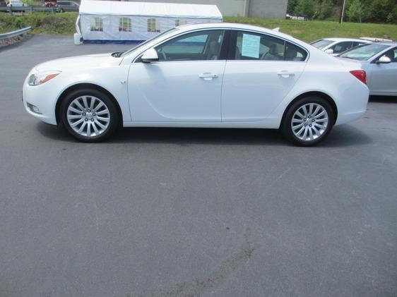 2011 Buick REGAL Diesel 2WD Eddie Bauer