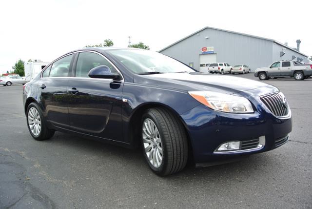 2011 Buick REGAL ZR2 Ext Cab 4X4