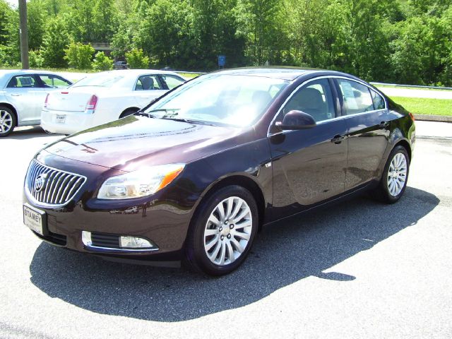 2011 Buick REGAL Diesel 2WD Eddie Bauer