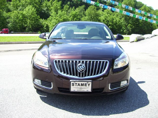 2011 Buick REGAL Diesel 2WD Eddie Bauer