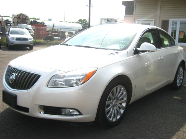 2012 Buick REGAL Base