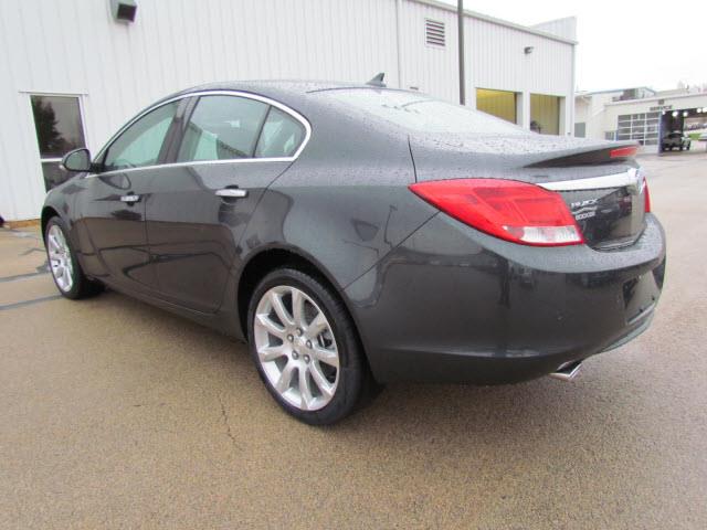 2013 Buick REGAL 850ci Sports Coupe