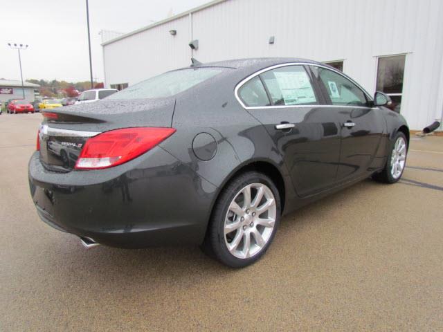 2013 Buick REGAL 850ci Sports Coupe