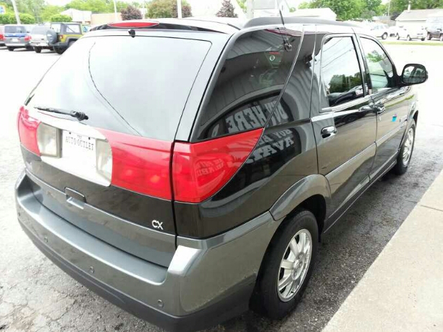 2002 Buick Rendezvous GS 460 Sedan 4D