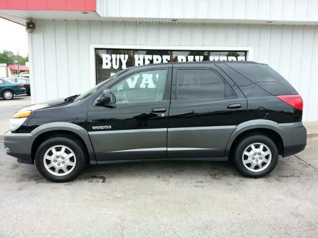 2002 Buick Rendezvous GS 460 Sedan 4D