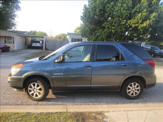 2002 Buick Rendezvous GS 460 Sedan 4D